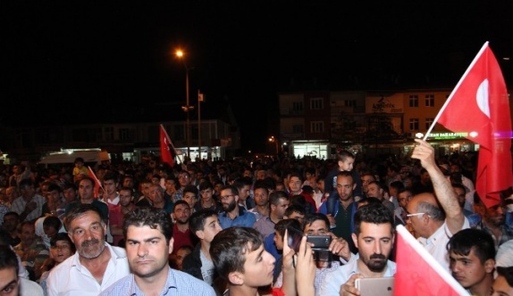 Ahlat’ta 3 gün demokrasi nöbeti tutulacak