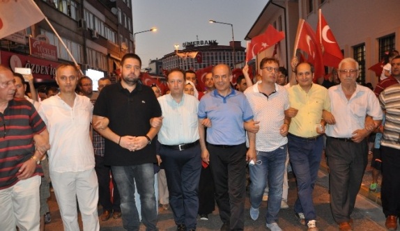 Balıkesir’de Demokrasi Yürüyüşü