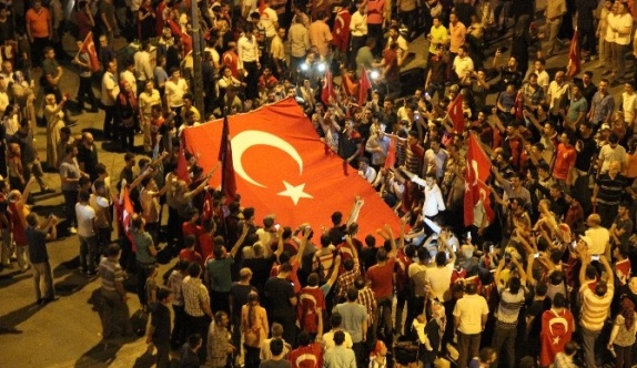 Konya’da darbe girişimine tepkiler