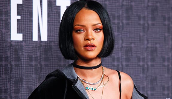 Rihanna'nın virüs korkusu!