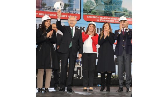 Kılıçdaroğlu Bakırköy'de, Temel Atma Törenine Katıldı