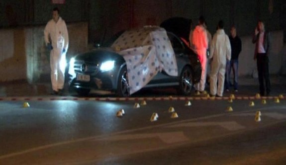 Sarıyer'de lüks otomobile silahlı saldırı: 2 ölü