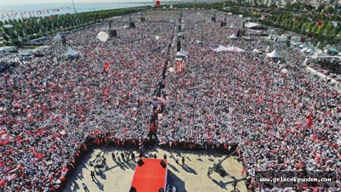 Guardian: Darbe girişiminin yıldönümüne 'Adalet Yürüyüşü' damga vurdu