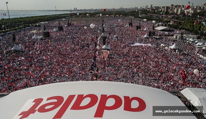 Milyonlar haykırdı: Hak, hukuk, adalet!