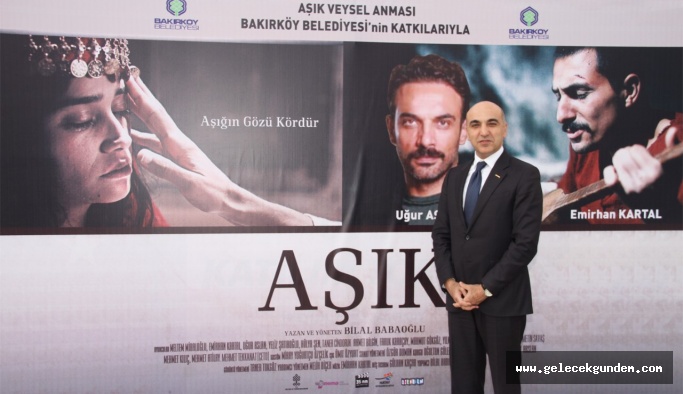 BAKIRKÖY'DE AŞIK VEYSEL, TÜRKÜLERİ VE AŞIK FİLMİ ÖZEL GÖSTERİMİYLE ANILDI