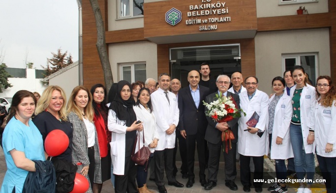 BAKIRKÖY'DE "KALBİNİZİN SESİNİ DİNLEYİN YÜRÜYÜŞÜ VE SEMİNERİ YAPILDI