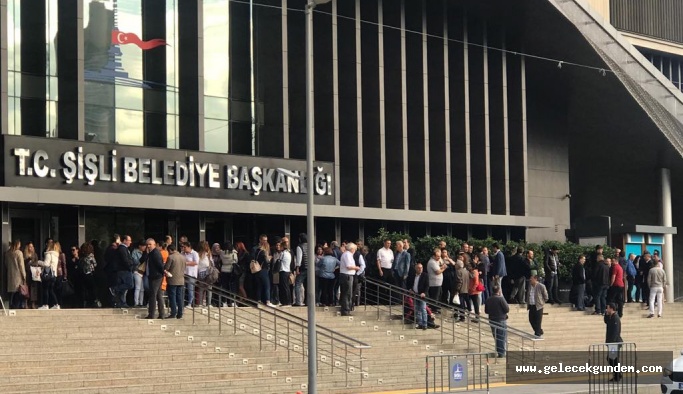 ŞİŞLİ BELEDİYE ÇALIŞANLARINDAN BAŞKAN İNÖNÜ'YE CEVAP " SİZİNLE HAYATIN ORTAK NOKTASI YOK"