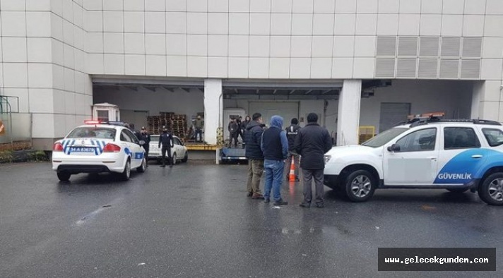AVM otoparkında kanlı infaz! Bir ölü…