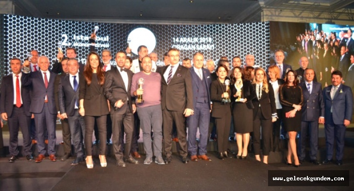 İstanbul Ekonomi Zirvesi Altın Değerler Ödülleri Sahiplerini Buldu