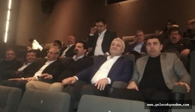 TUNCAY ÖZKAN İZMİRİ SİNEMA DA DİZAYN EDİYOR!