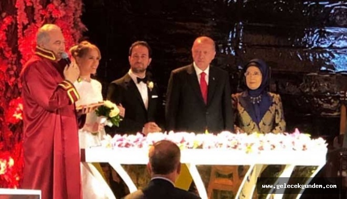 AKP 'li Hürriyet ve Sabah'ın patronları böyle dünür oldu