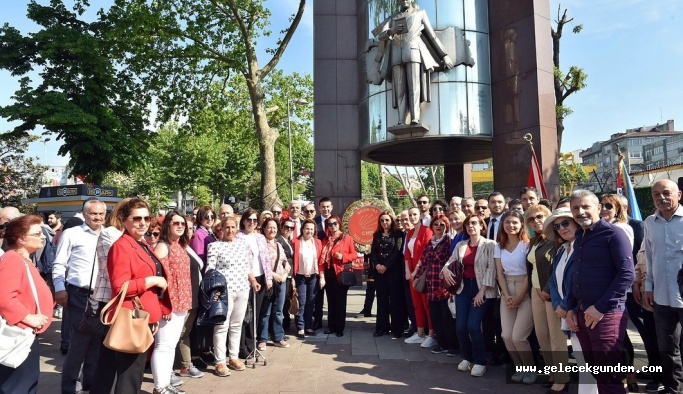 19 MAYIS COŞKUSU BEŞİKTAŞ'TA YOĞUN KATILIMLARLA YAPILIYOR!