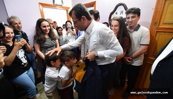 EKREM İMAMOĞLU BAĞCILARDA KÖSE AİLESİYLE İFTARDA!