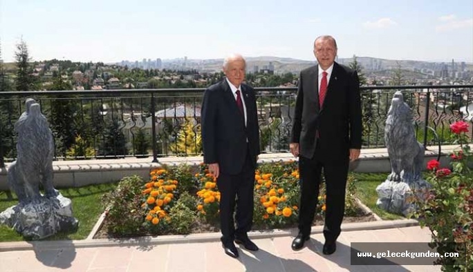 Erdoğan, Bahçeli'ye bir ev hediyesi götürmüş