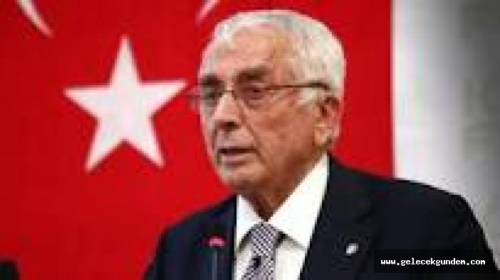 CHP 'li Eski Bakan Ali Topuz hayatını kaybetti!