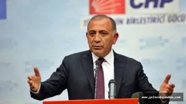CHP'li Gürsel Tekin , AKP'de Kamusal alanlar imara açılarak İstanbul’a ihanete devam ediliyor.