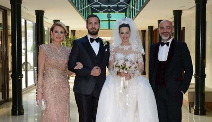 altin mutluluk getirmiyor altinbas tan sonra atasay in varisi de bosaniyor