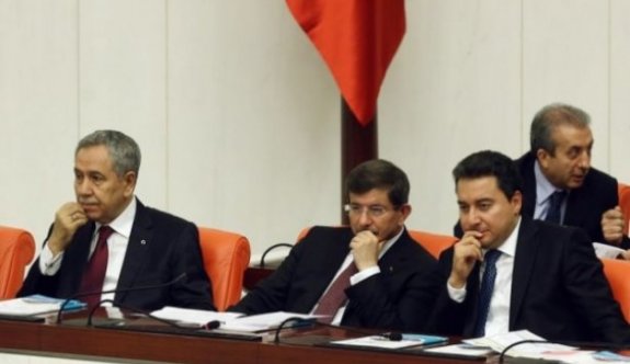 Darbe soruşturması Davutoğlu ve Arınç’ın kapısına mı dayanacak ?