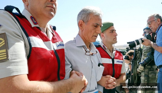 Akın Öztürk: Kahraman olabilirdim şu an vatan hainiyim