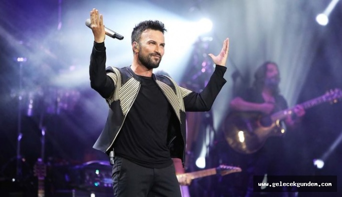 Tarkan’ın ‘Beni Çok Sev’ şarkısı 30 yıllık şarkıdan çalıntı iddiası!