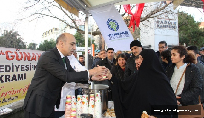 VATANDAŞLAR ,BAKIRKÖY BELEDİYE BAŞKANI DR.KERİMOĞLU'NA TEŞEKKÜR ETTİLER