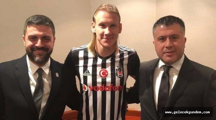 Vida, Beşiktaş formasını giydi!