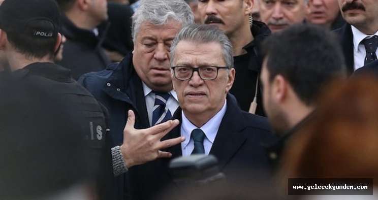 Kanser Tedavisi Gören Mesut Yılmaz'dan Açıklama: Kemoterapi Görüyorum!