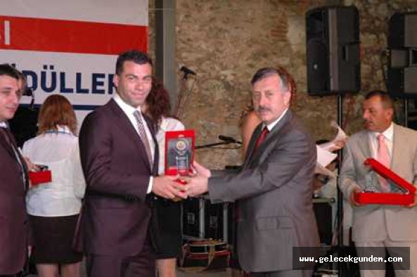 Ünlü Girişimci ve İş İnsanı Barış Erdoğdu ,Plastik ürünlere alternatif ürünü Endonezya'dan getirtti!