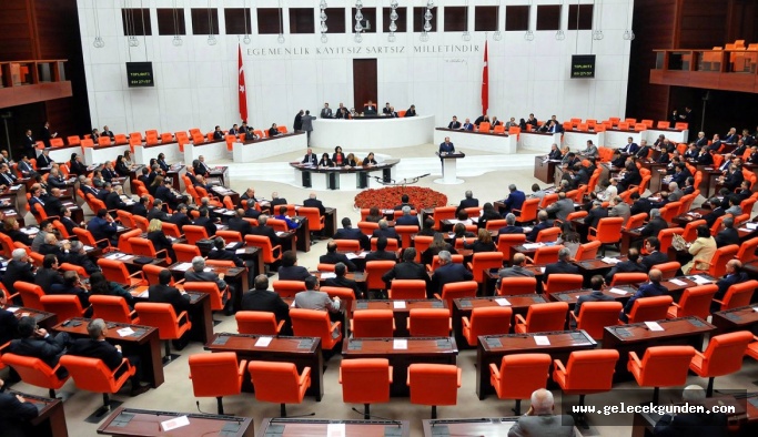 Deprem araştırma önergeleri AKP ve MHP oylarıyla reddedildi