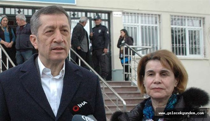 Resmi genelge: Bakanın eşi konsere geliyor, hasta çocukları göndermeyin