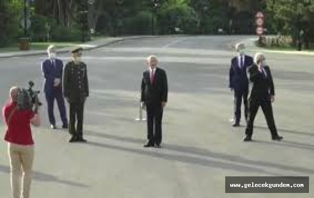 CHP'li vekiller Kılıçdaroğlu'nu dakikalarca bekletti..