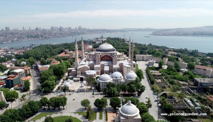 AKP'den Ayasofya açıklaması: İbadete açılması önerisine şimdi ret veriyoruz ama...