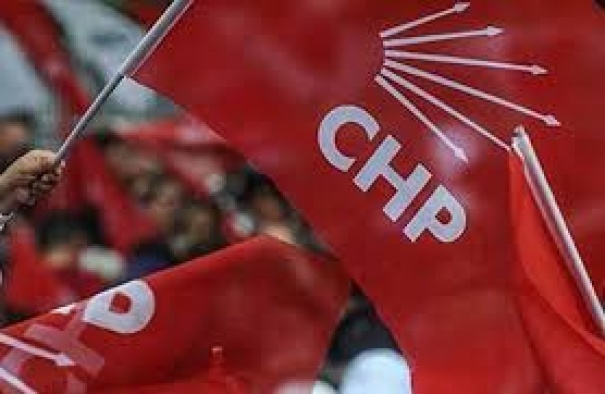 CHP'DE ÖRGÜT AYRI PARTİ MECLİSİ LİSTESİ ÇIKARTTI!