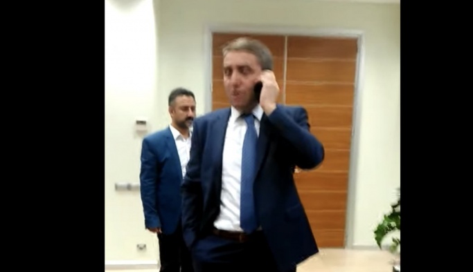 Eski Akp İstanbul İl Başkanı Selim Temurci''15 Temmuz gecesi bazı bakanlara ulaşamadık. Hatta telefonumu kırdığımı hatırlıyorum. ''