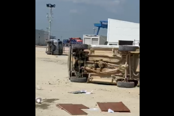 Rusya’da Rönesans Holding işçileri eylemde: Araçlar devrildi, yatakhanelerin camı çerçevesi indi! Türkiye'nin imajı kötüleşiyor!