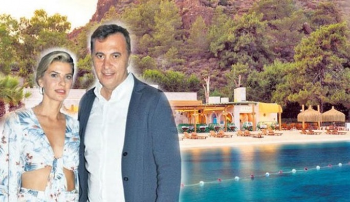 Beşiktaş'a tek kuruş yardım etmeyen Fikret Orman, Tuğba Coşkun ile gittiği Yunan tevarnasında 75 bin TL harcadı