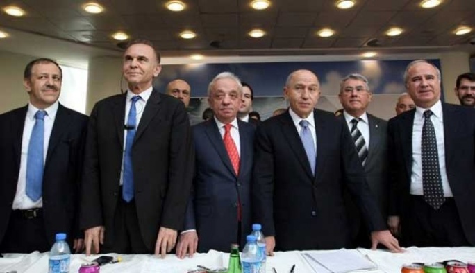 CHP'den hükümete soru: 5 müteaahhit şimdiye kadar kaç milyarlık ihale aldı?
