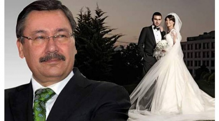 MURAT GENÇ 'E MELİH GÖKÇEK'TEN MİLYARLIK İHALELER VERİLMİŞ!