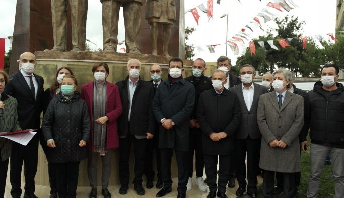 CHP'Lİ BAŞKANLAR BAKIRKÖY'DE ''SAĞLIK ÇALIŞANALARINA SAYGI ANITINI ''AÇTILAR !