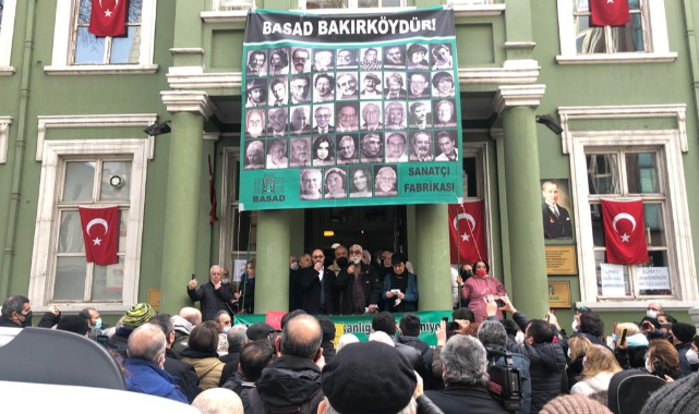 BAKIRKÖY'DE SANATÇILAR AK PARTİ'Yİ PROTESTO ETTİLER!