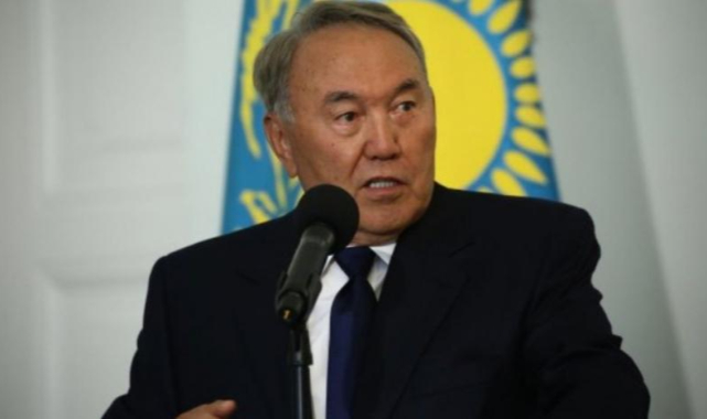 Kazakistan'da kilit sektörlerin başındaki damatlar istifa etti