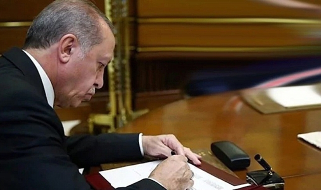 Cumhurbaşkanı Erdoğan'dan gece yarısı görevden alma ve atamalar