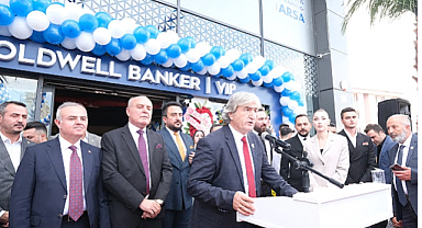 Türkiye'nin en büyük ve en lüks emlak ofisi Coldwell Banker VİP, siyasilerin ve iş insanlarının katılımı ile hizmete açıldı