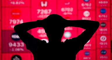 Dünya finans piyasasında 'Kara Pazartesi': Resesyon endişeleri sert düşüşe yol açtı, Borsa İstanbul iki kez devre kesti 