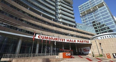 CHP'de şok ayrılık! Apar topar görevden alındılar