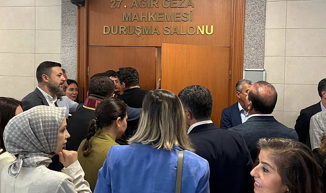 Özgür Çelik ve 25 CHP’linin yargılandığı dava ertelendi