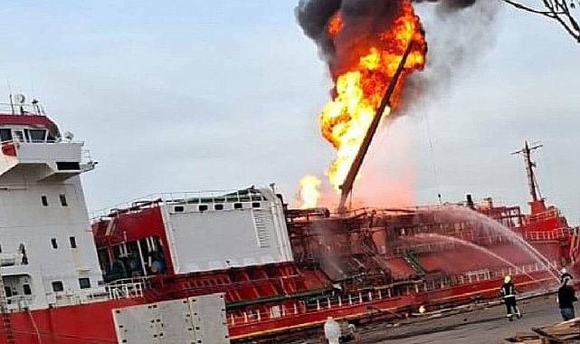 Ukrayna'da Türk gemisi vuruldu