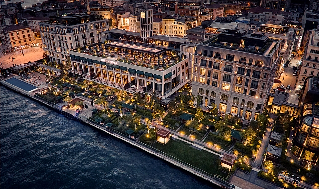 Anayasaya Aykırı Olarak Lüks otel Penisula Karaköy'e set oldu. Serdar Bilgili ve Ferit Şahenk ortak...